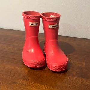 Toddler Hunter rain boot, size US 6 girls